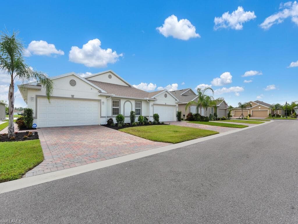 20022 Fiddlewood AVE NORTH FORT MYERS, FL 33917