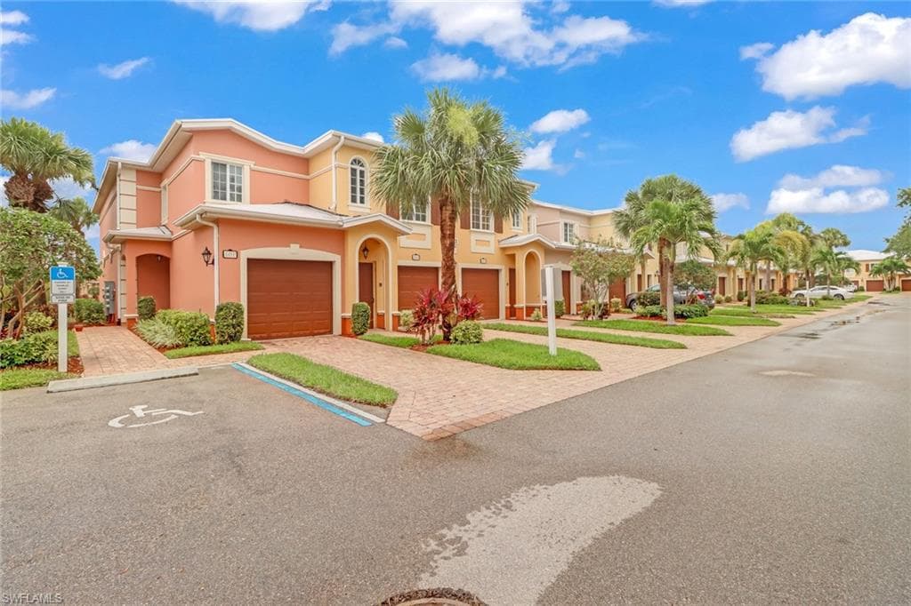 20221 Estero Gardens CIR 202 ESTERO, FL 33928