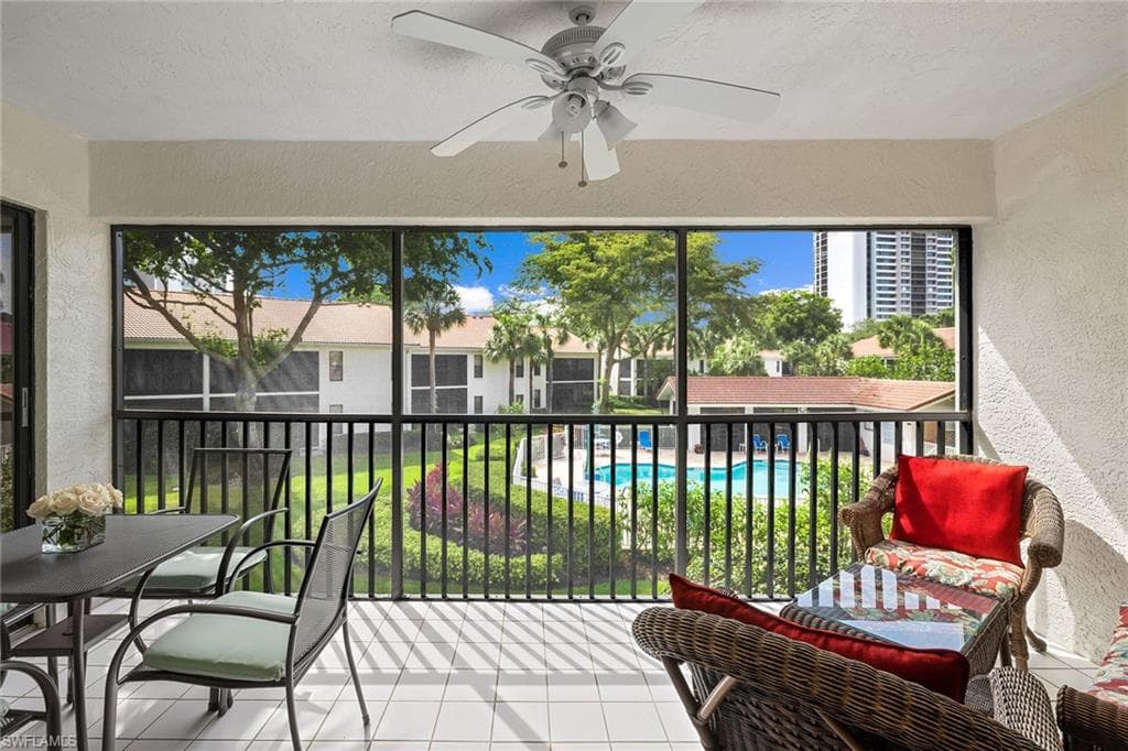 613 Serendipity DR 613 NAPLES, FL 34108