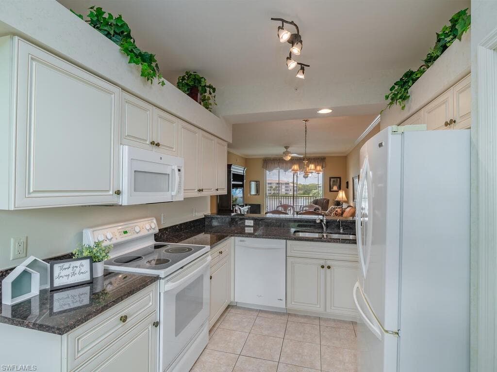 14101 Brant Point CIR 335 FORT MYERS, FL 33919
