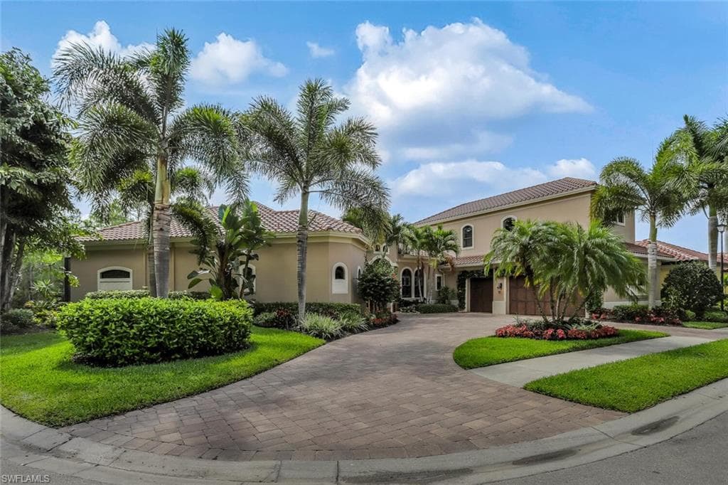 7548 Treeline DR NAPLES, FL 34119