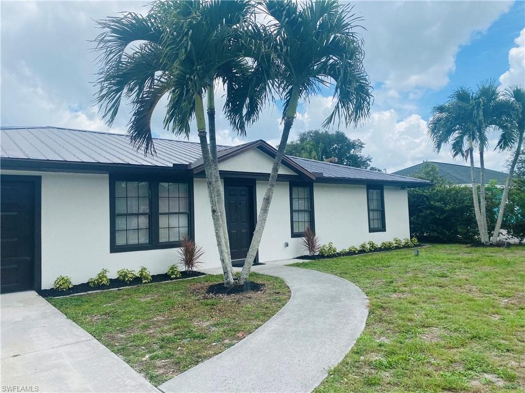 4765 32nd AVE SW NAPLES, FL 34116