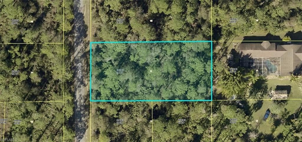 102 Grant AVE LEHIGH ACRES, FL 33936
