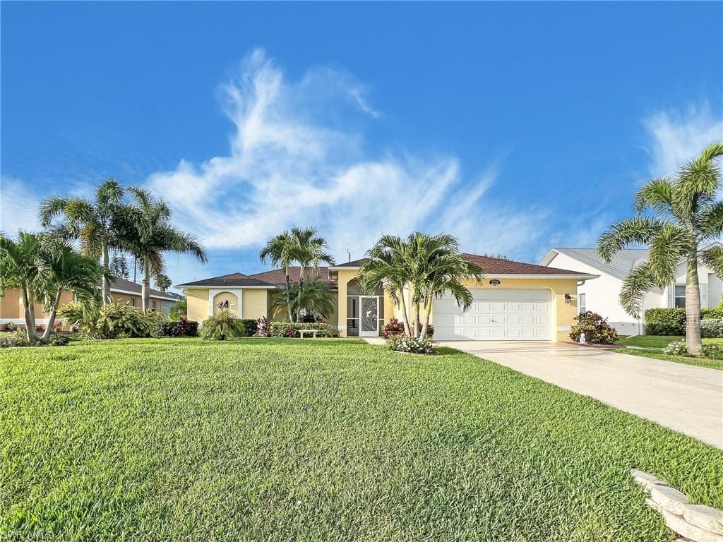 2232 SW 26th TER CAPE CORAL, FL 33914