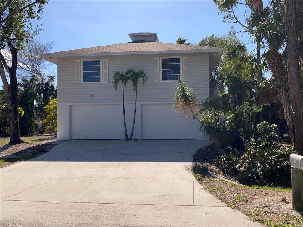 746 Park AVE NAPLES, FL 34110