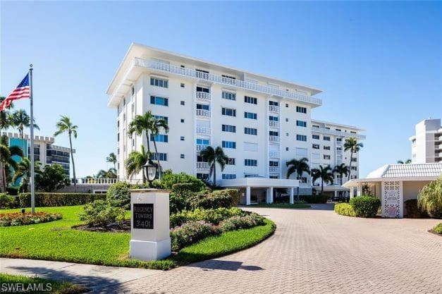 3401 Gulf Shore BLVD N 501 NAPLES, FL 34103