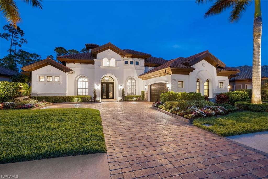7776 Classics DR NAPLES, FL 34113
