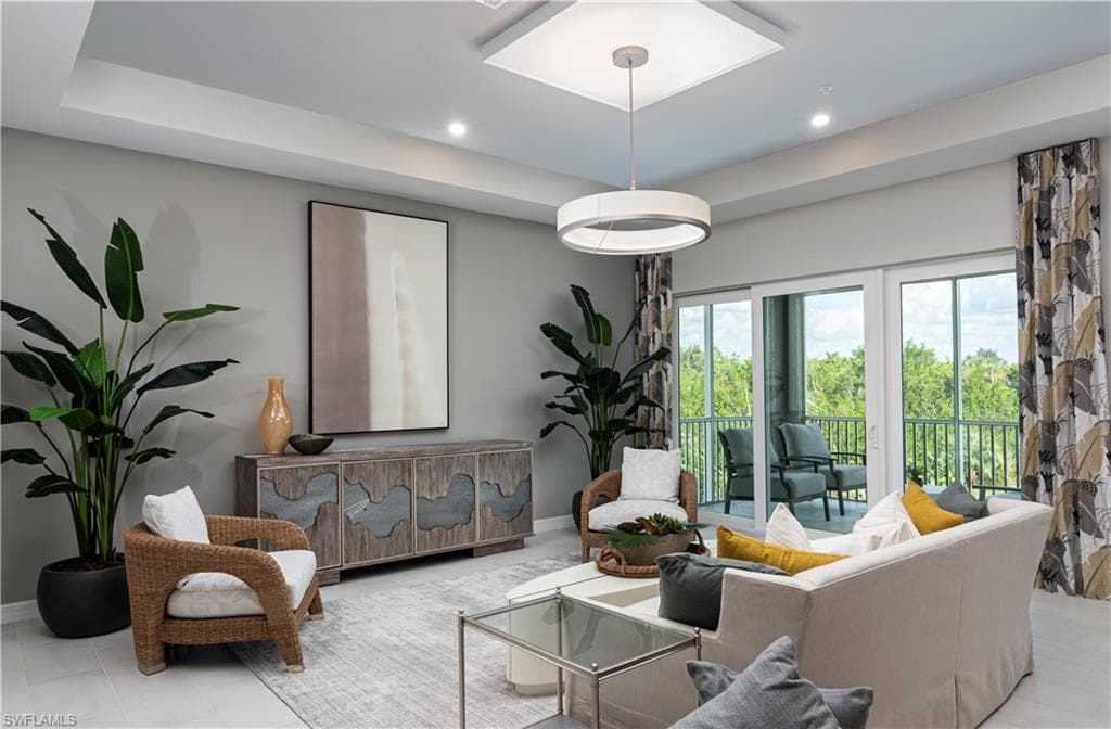233 Indies Drive East 201 NAPLES, FL 34114