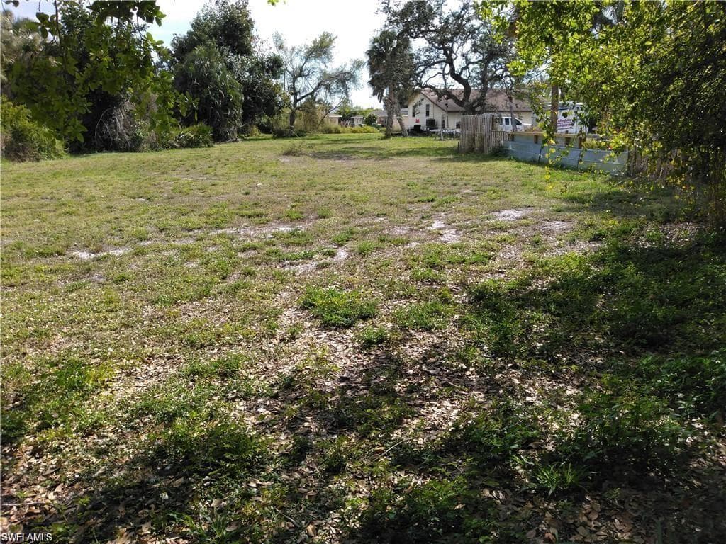 0000 PINE NAPLES, FL 34112