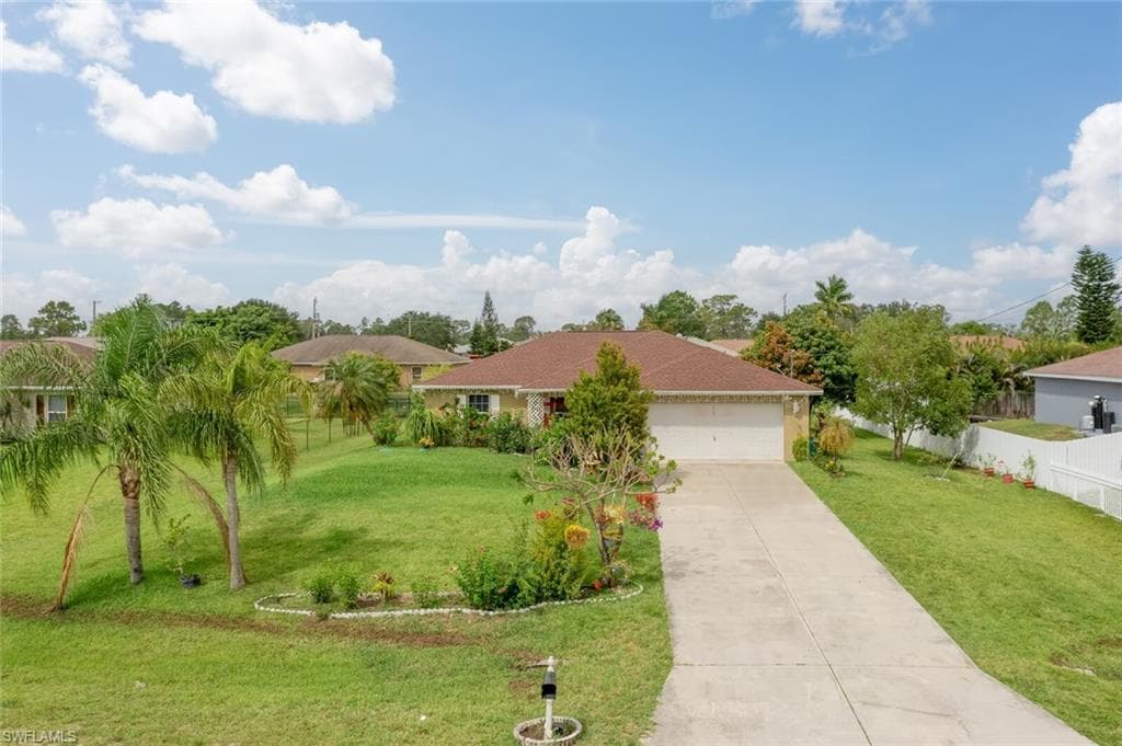 684 Homestead RD S LEHIGH ACRES, FL 33974