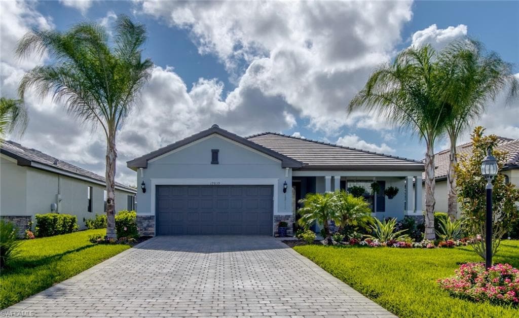 19839 Beechcrest PL ESTERO, FL 33928