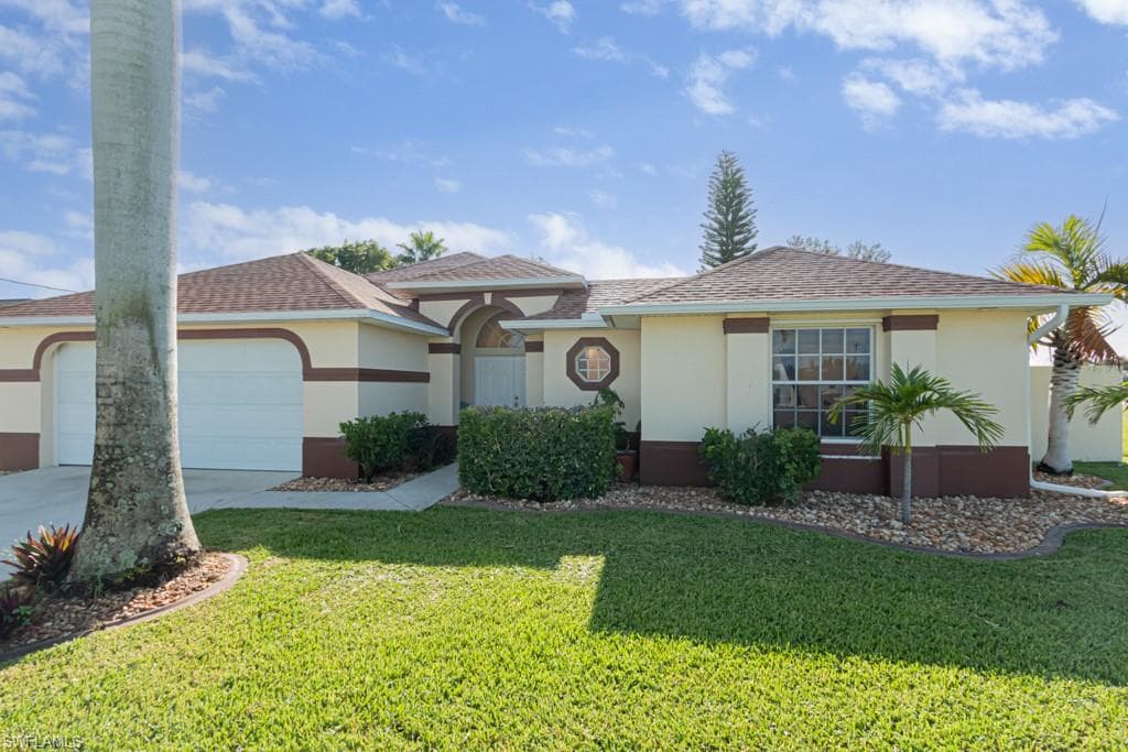323 NW 7th PL CAPE CORAL, FL 33993