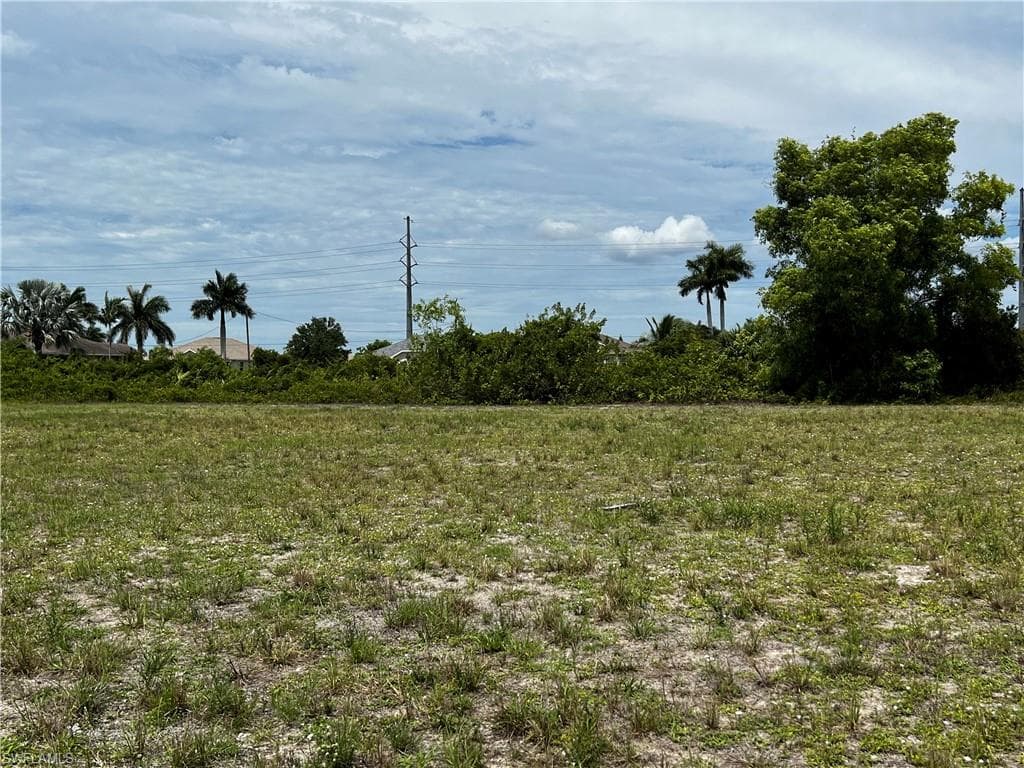 224 NW 23rd AVE CAPE CORAL, FL 33993