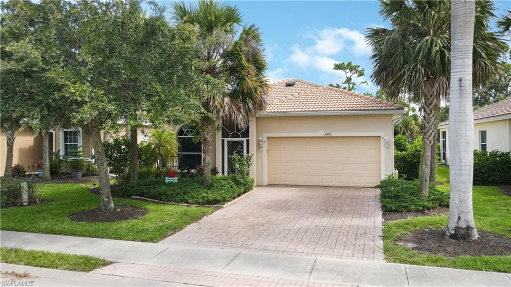 2493 Keystone Lake DR CAPE CORAL, FL 33909