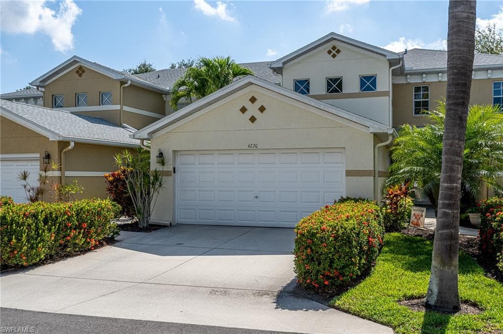 4220 Pensacola AVE 5202 ESTERO, FL 33928