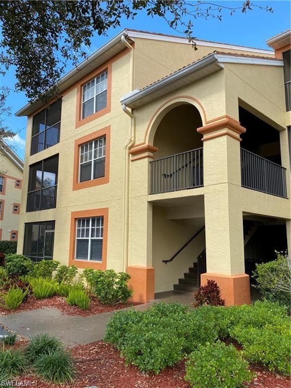 7950 Preserve CIR 826 NAPLES, FL 34119