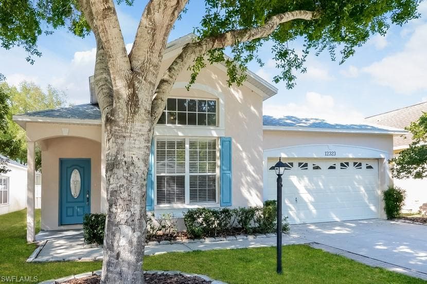 12323 Hollybush TER LAKEWOOD RANCH, FL 34202