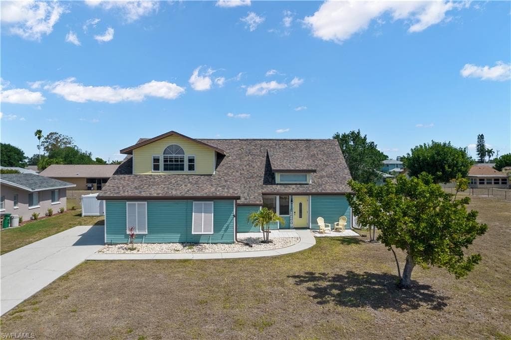2209 15th TER CAPE CORAL, FL 33990