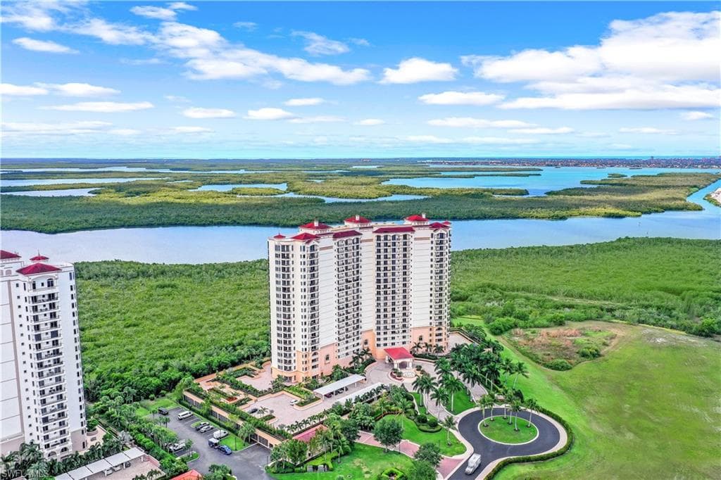 1050 Borghese LN 804 NAPLES, FL 34114