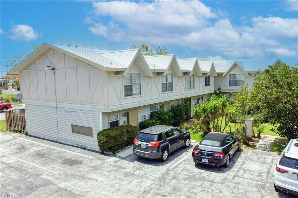 6324 Panther LN 4 FORT MYERS, FL 33919