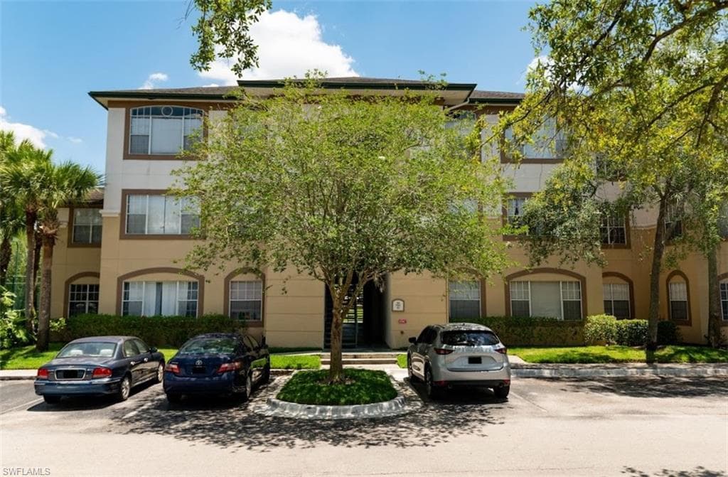 17102 Carrington Park DR 311 TAMPA, FL 33647