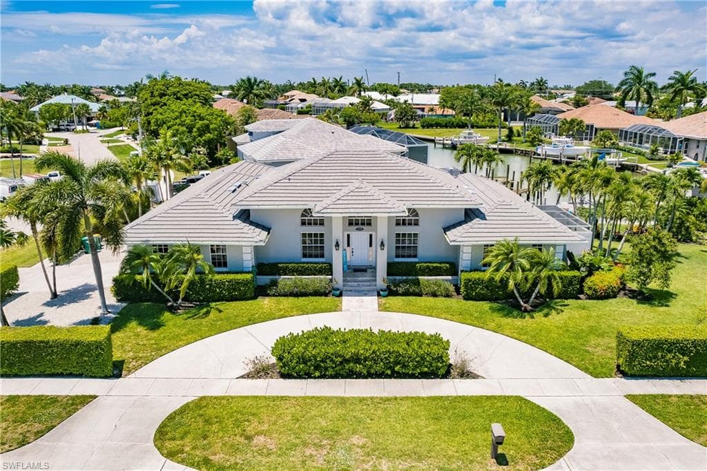 1276 Treasure CT MARCO ISLAND, FL 34145