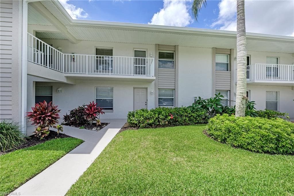 1476 Churchill CIR J-102 NAPLES, FL 34116