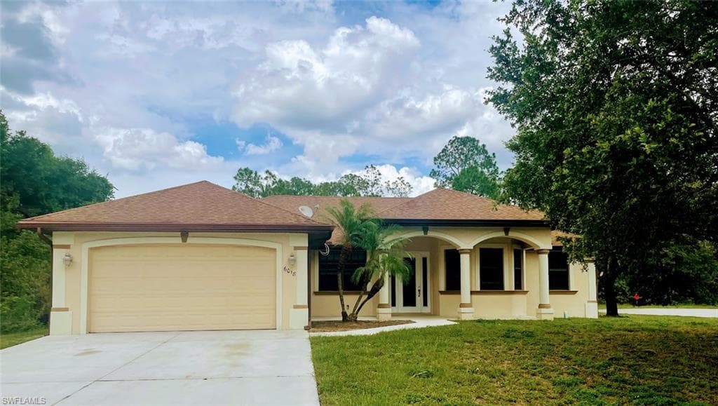 6018 Higgins AVE FORT MYERS, FL 33905