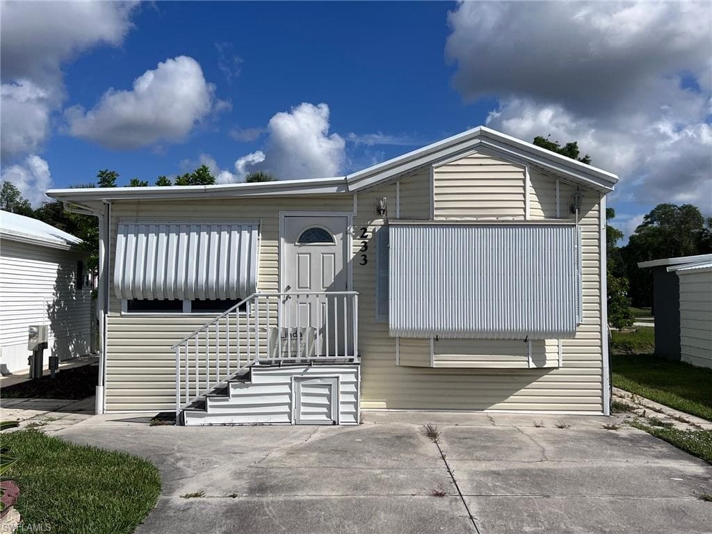 233 Cattleya Refuge 233 NAPLES, FL 34114