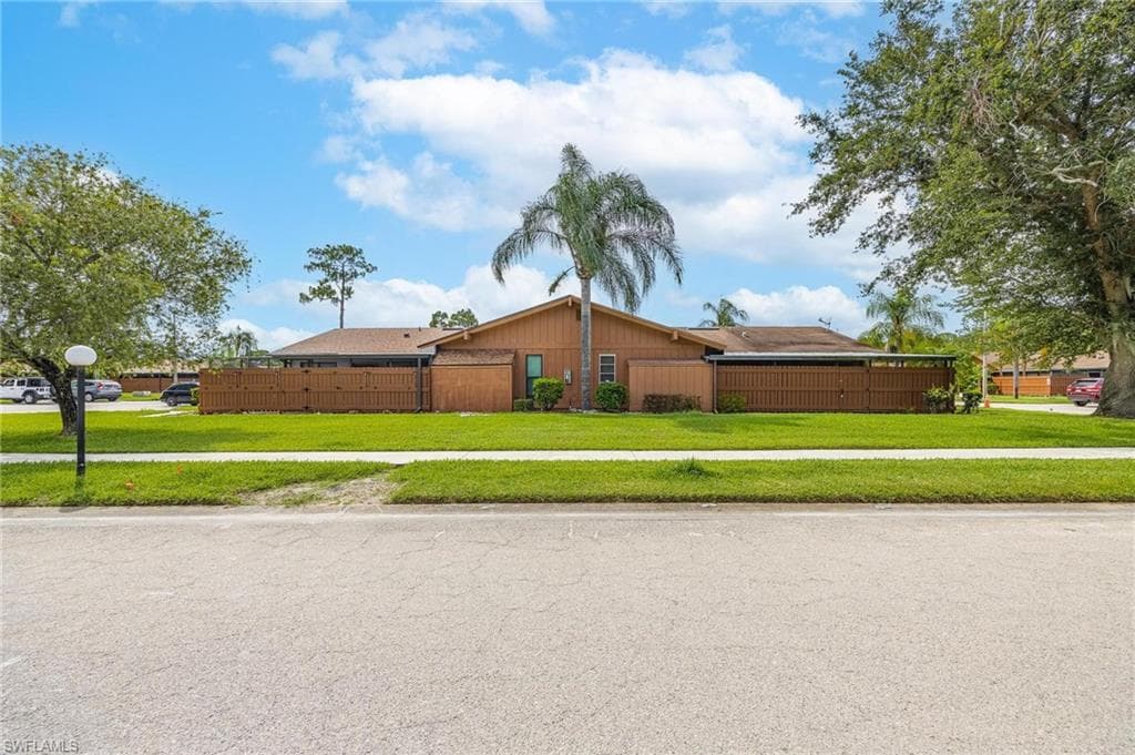 15433 Crystal Lake DR NORTH FORT MYERS, FL 33917