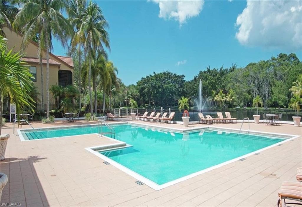 2106 Arbour Walk CIR 2911 NAPLES, FL 34109