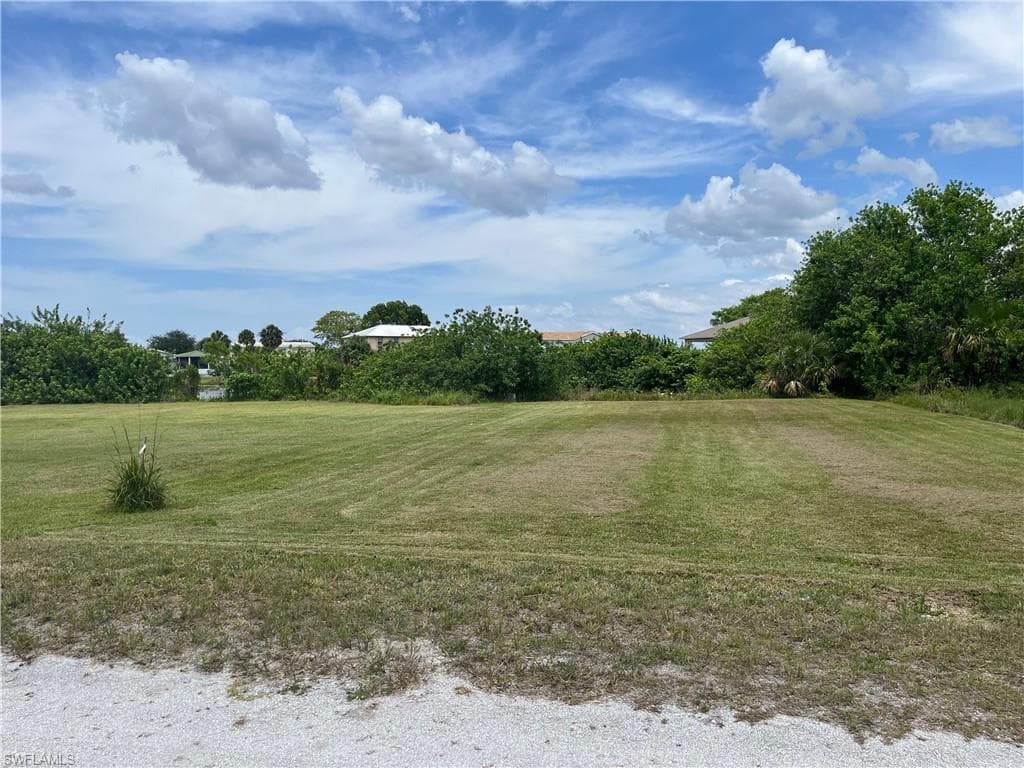 938 Meyerchick DR MOORE HAVEN, FL 33471