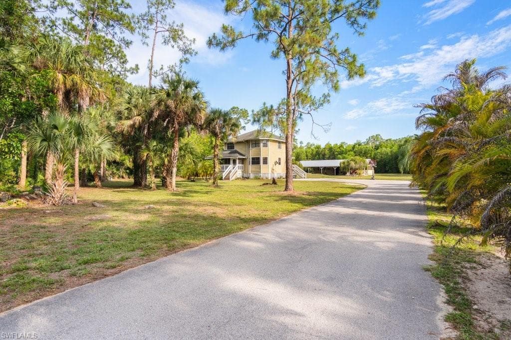 3320 4th AVE SE NAPLES, FL 34117