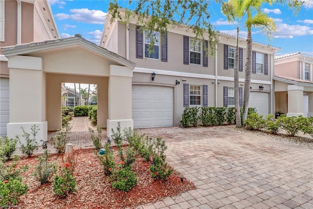5661 Cove CIR 51 NAPLES, FL 34119