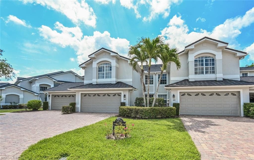 5870 Three Iron DR 4-401 NAPLES, FL 34110