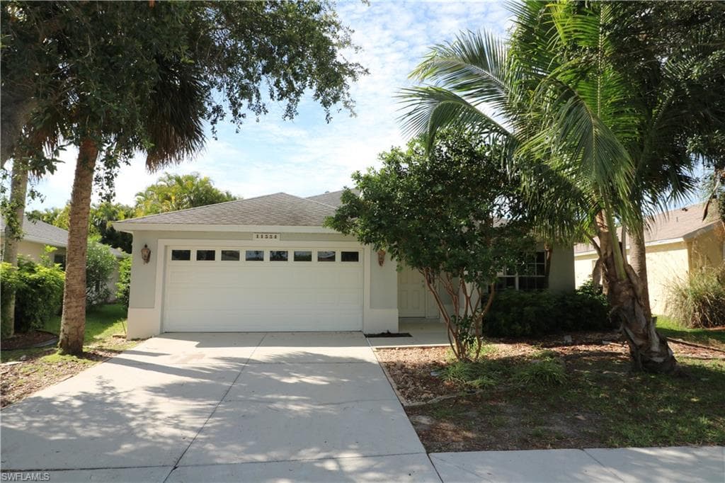 11554 Woodmount LN ESTERO, FL 33928