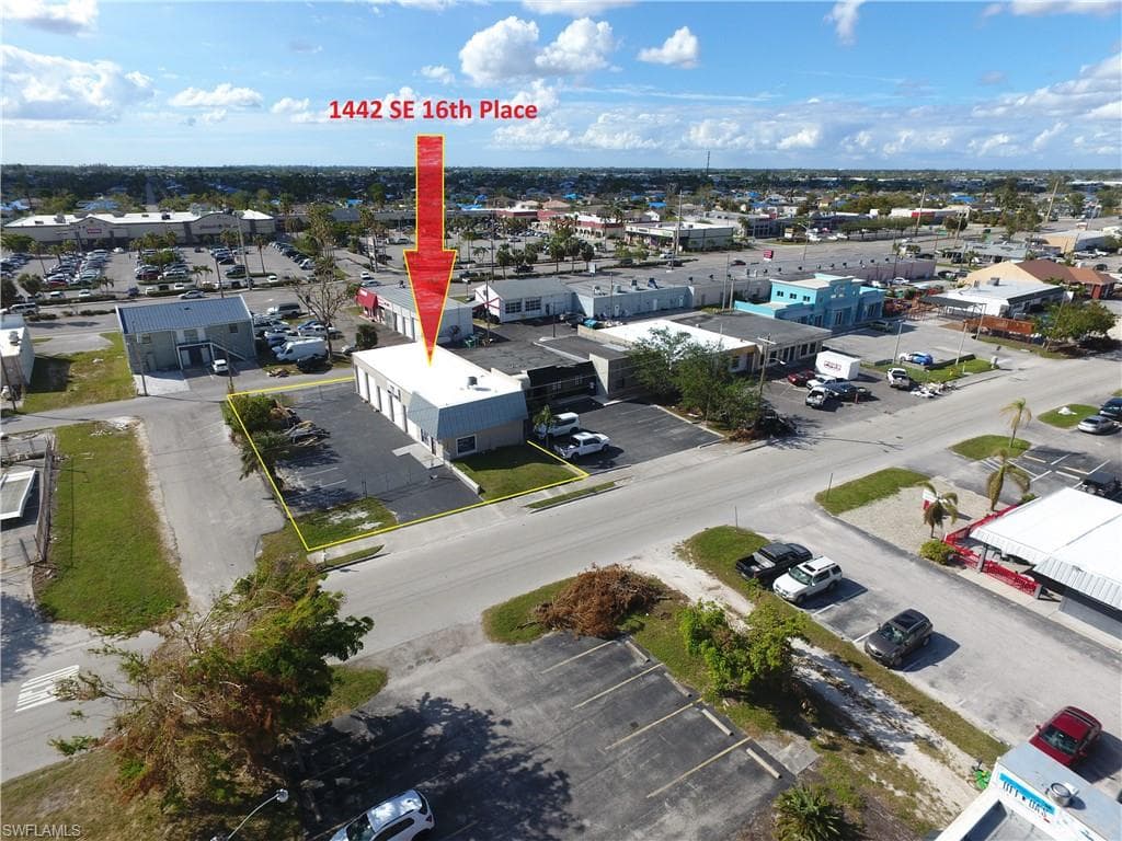 1442 SE 16th PL CAPE CORAL, FL 33904