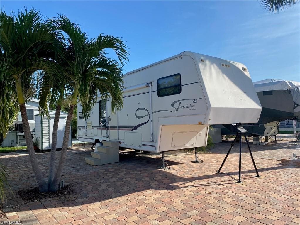 3717 Peppermint WAY BONITA SPRINGS, FL 34134