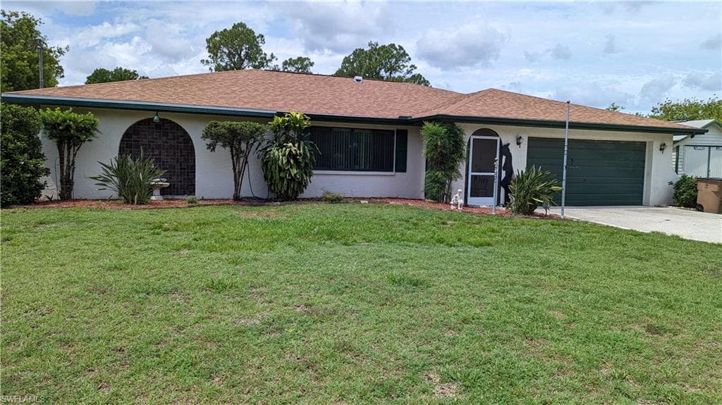 864 Haskell ST E LEHIGH ACRES, FL 33974