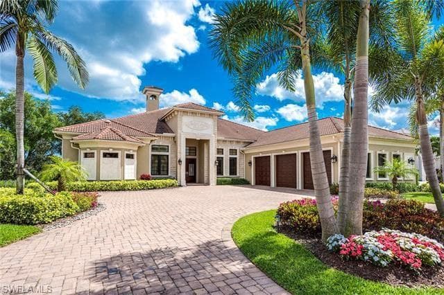 631 Venezia Grande DR NAPLES, FL 34119