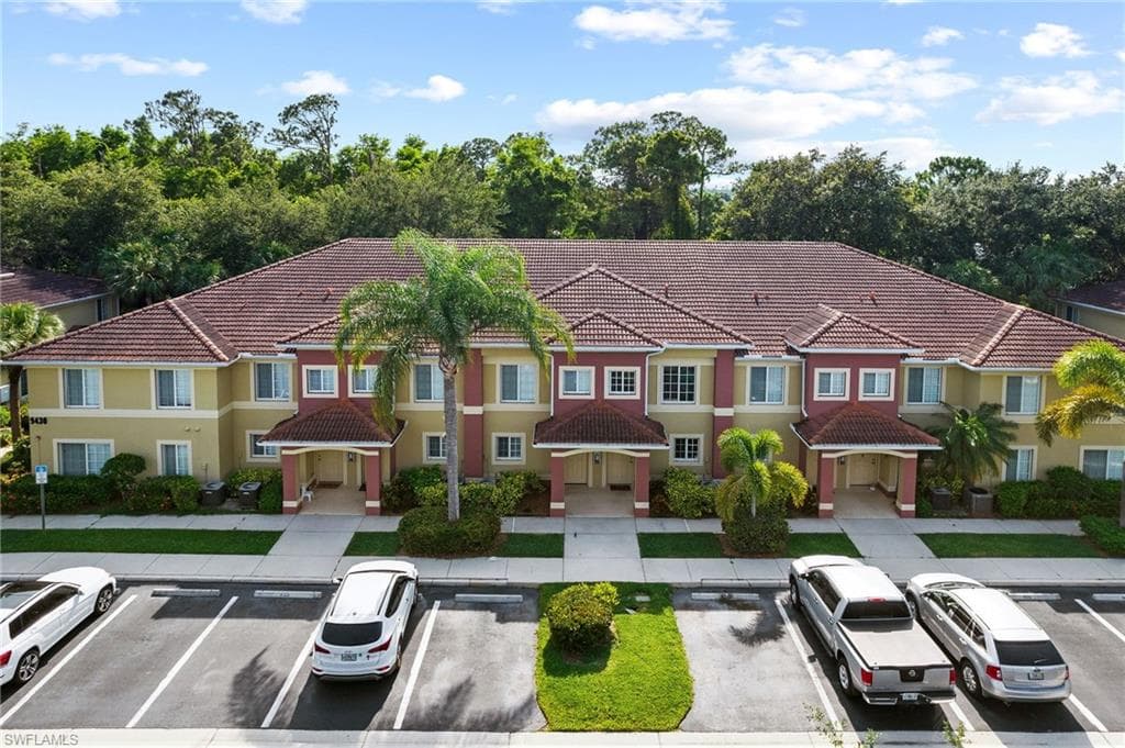 9430 Ivy Brook RUN 405 FORT MYERS, FL 33913