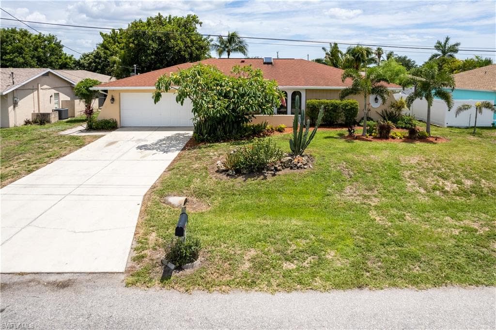 154 SE 26th TER CAPE CORAL, FL 33904