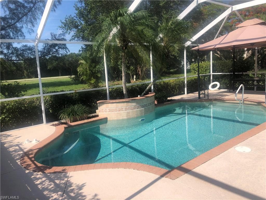532 SW 57th ST CAPE CORAL, FL 33914