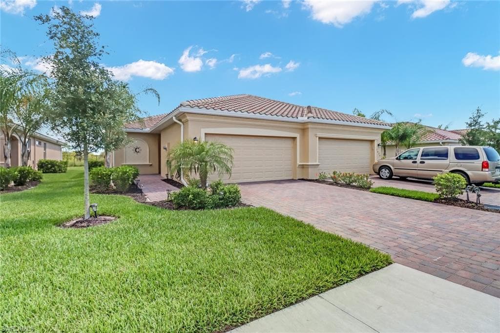 1854 Alameda DR NAPLES, FL 34120