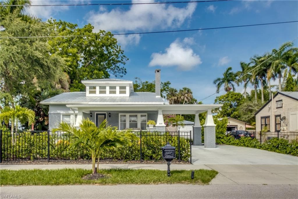 1626 Poinsettia AVE FORT MYERS, FL 33901