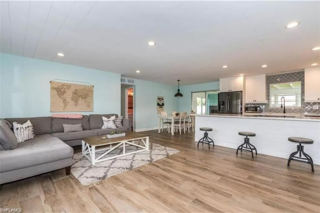 2242 Gorham AVE FORT MYERS, FL 33907