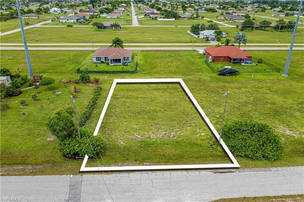 628 NW 24th AVE CAPE CORAL, FL 33993