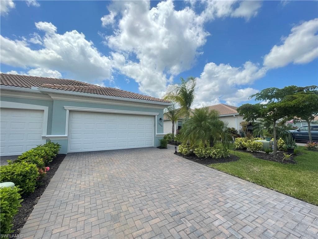 10304 Prato DR FORT MYERS, FL 33913