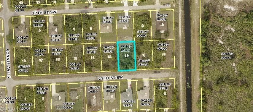 2504 28th ST SW LEHIGH ACRES, FL 33976