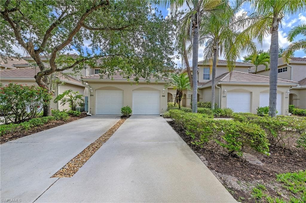 25130 Sandpiper Greens CT 104 BONITA SPRINGS, FL 34134